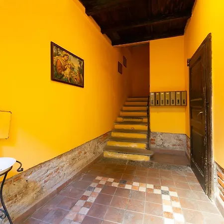 Angolo Medioevale - Centro *