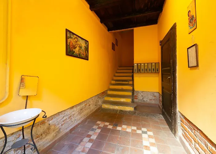 Angolo Medioevale - Centro *