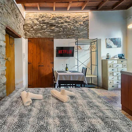 Angolo Medioevale - Centro