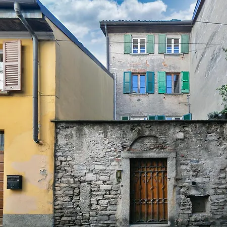Apartament Angolo Medioevale - Centro Como