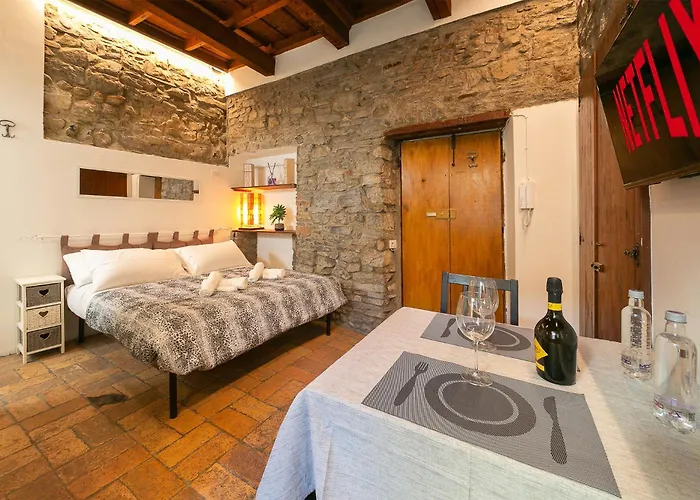 Apartament Angolo Medioevale - Centro Como